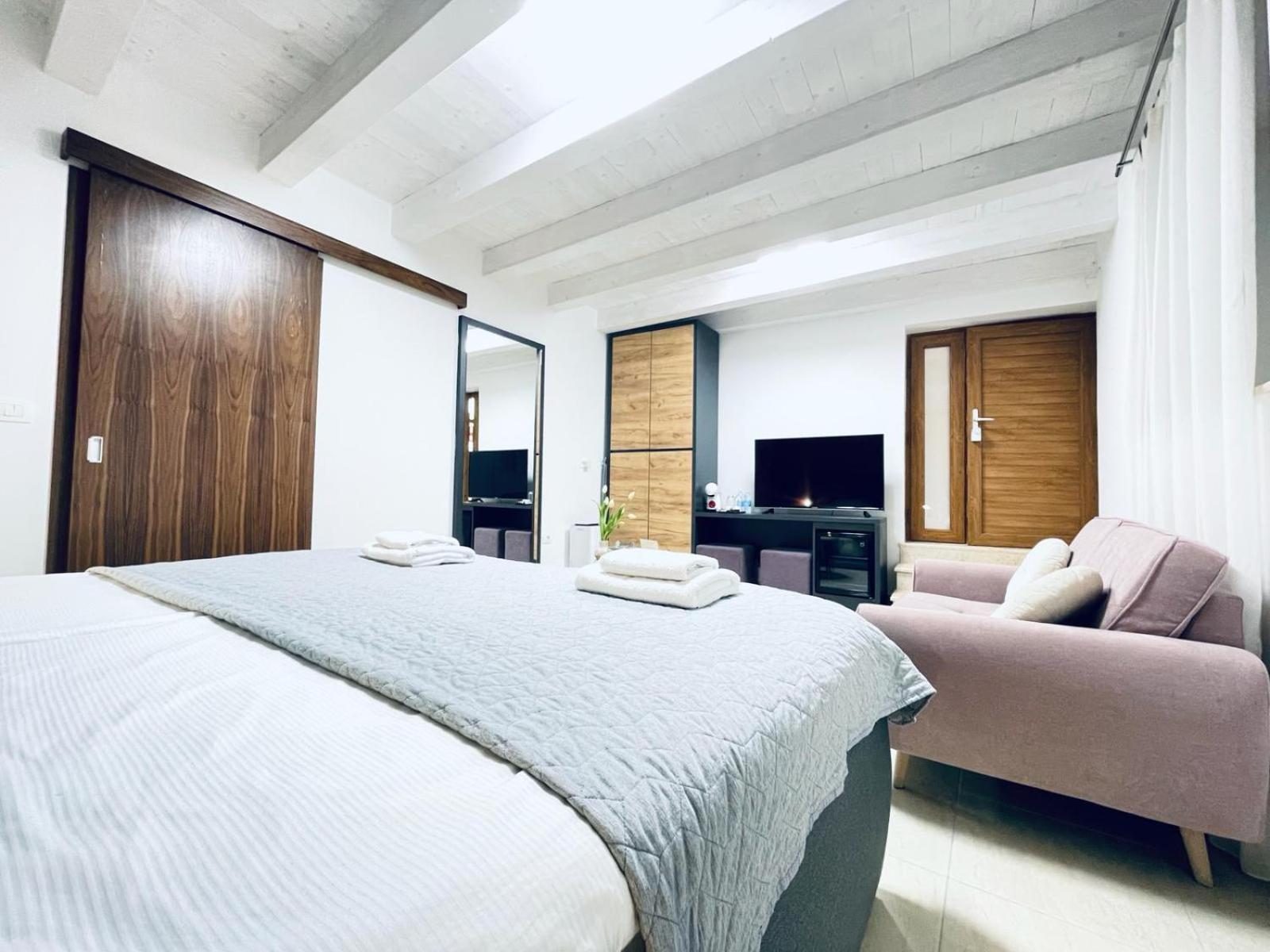 Fazana City Rooms With Free Parking Zewnętrze zdjęcie